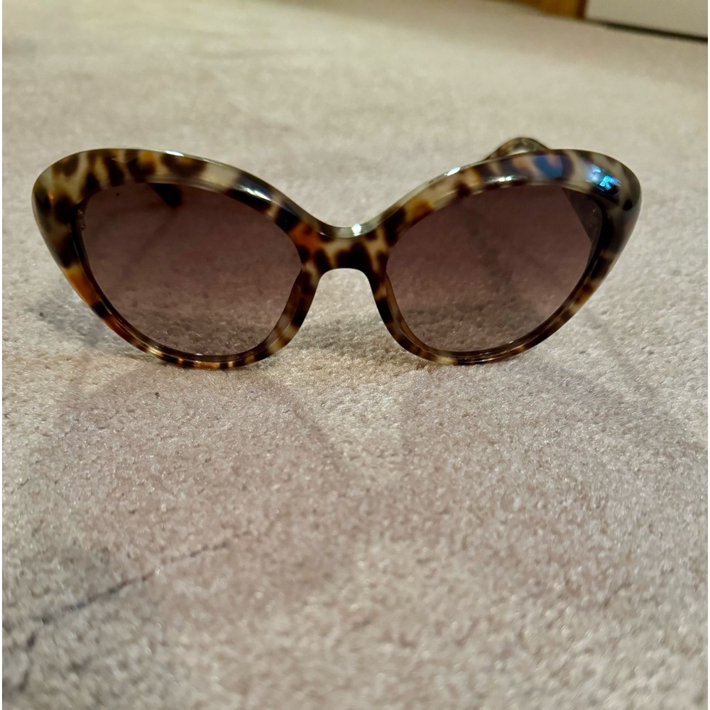 Dior Cat Eye sunglasses in tortoise